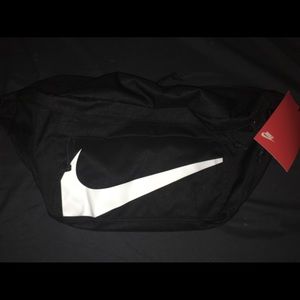 Brand new Nike shoulder bag/fannypack